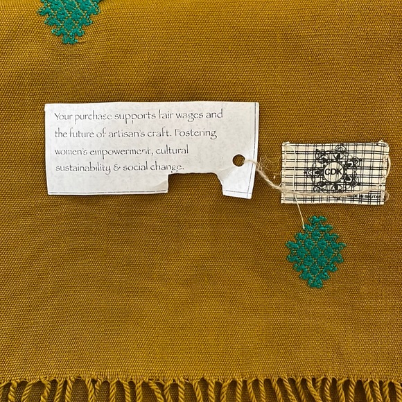 Beautiful Handmade Scarf CDK Bhutan Silk and Cotton Earth Toned Brown Tan Green - Picture 2 of 5